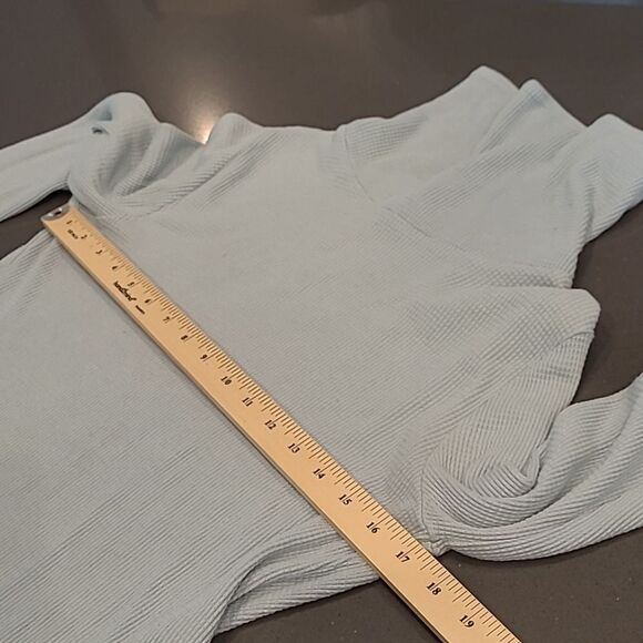 Eddie Bauer sz M turtleneck top - Picture 3 of 6